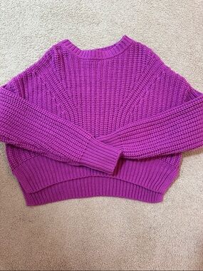 Women’s Chunky Knit Crewneck Sweater Cropped - Fuchsia- Jessica Simpson